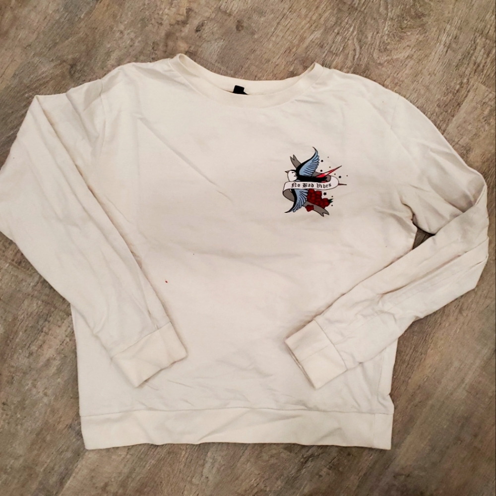 Divided by H&M White Long-sleeved T-Shirt Size Small